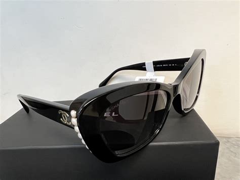 CHANEL 5481H Cat Eye Sunglasses .